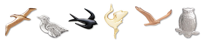 シルバーブローチの写真